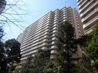 【外観】 | 20階建ての13階部分！さらに東向きバルコニーの為
陽当り・通風・眺望良好です！