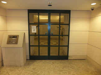 【エントランス】