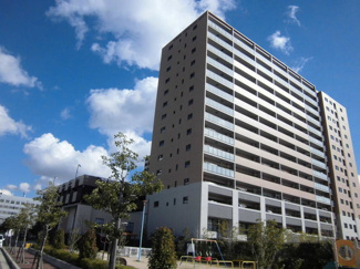 【外観】 | 平成23年7月築のマンションです！駐車場の専用で利用できるお部屋です！