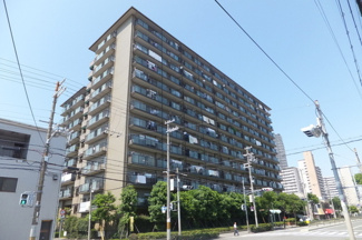 【外観】 | 南東向きバルコニーで陽当り良好！