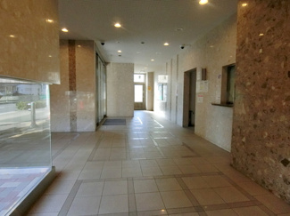 【エントランス】