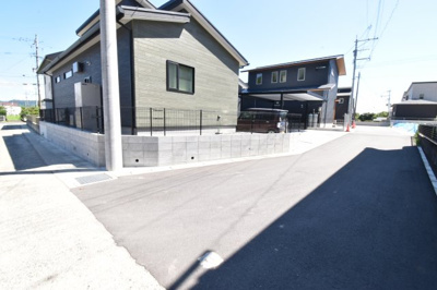 【前面道路含む現地写真】 | 霧島市隼人町神宮3丁目