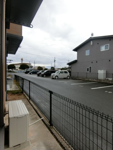 ハイツ安倍21 I棟のバルコニー