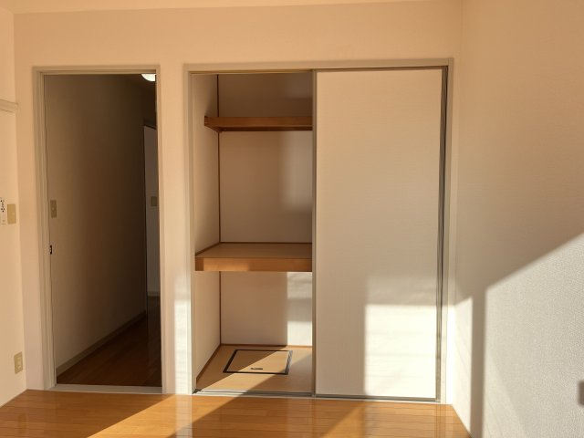 ハイツ安倍21 I棟の収納