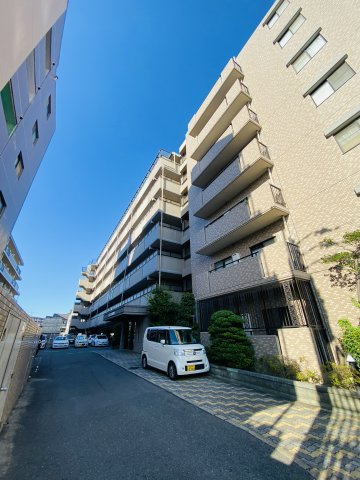 エクレール香椎参道の外観