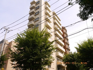 【外観】 | 都営三田線「西台」駅より徒歩２分の便利な立地。