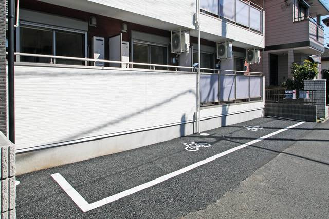 ミリアビタ津田沼の駐車場
