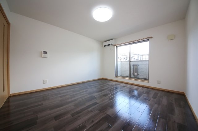 SMILE COURTⅡの居間・リビング