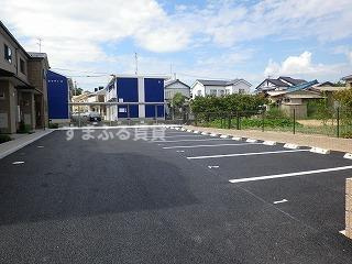 【駐車場】