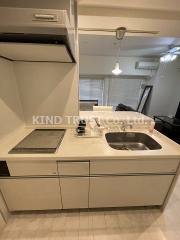 セレニテ梅田北Premiumのキッチン|お料理しやすいキッチンです