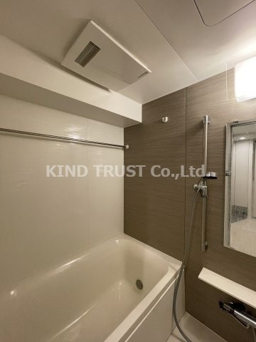 セレニテ梅田北Premiumの浴室|ゆったり過ごせるお風呂です