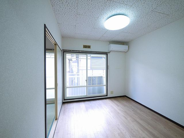 エスポワール神殿町の洋室|ゆったりした洋室です