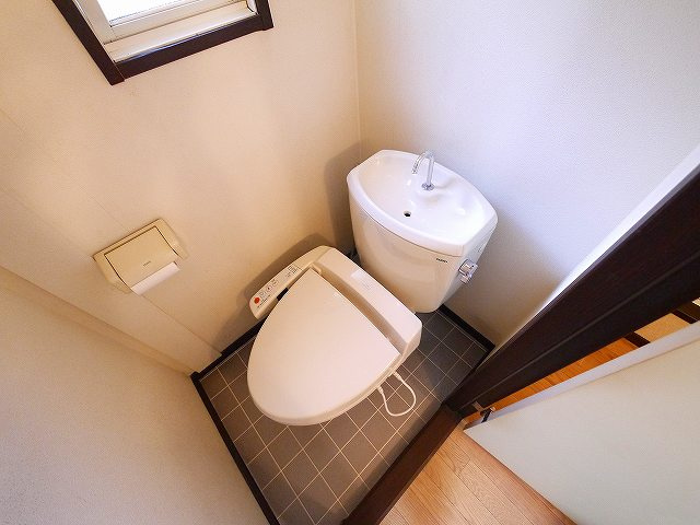 エスポワール神殿町のトイレ|シンプルで使いやすいトイレです