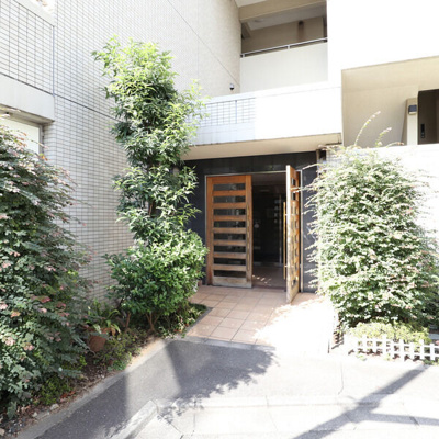 【エントランス】 | カーサ　ビオラ