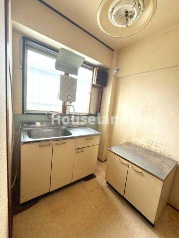 出水連棟のキッチン