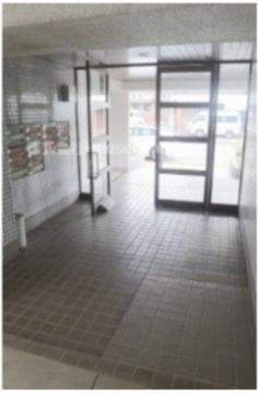 光アベニューのエントランス