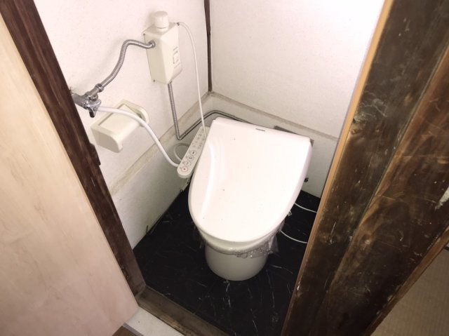 福島アパートのトイレ