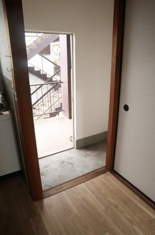 コーポ湊の玄関