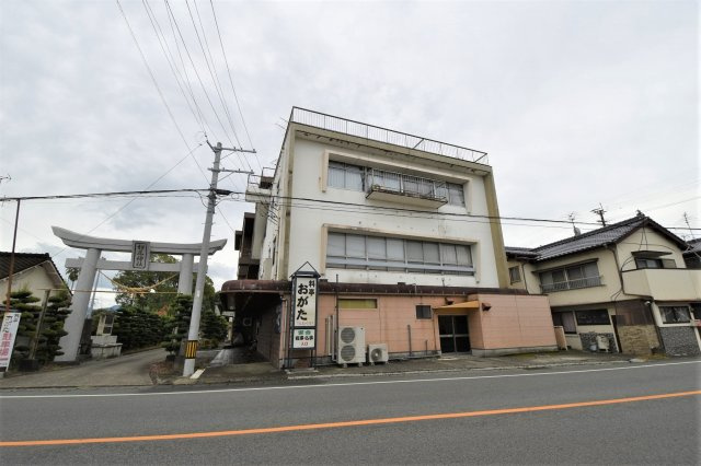鏡町内田店舗