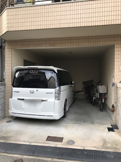 【駐車場】