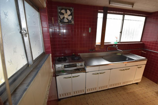清水町戸建のキッチン