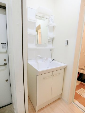 リーフィアⅡ号棟の独立洗面台