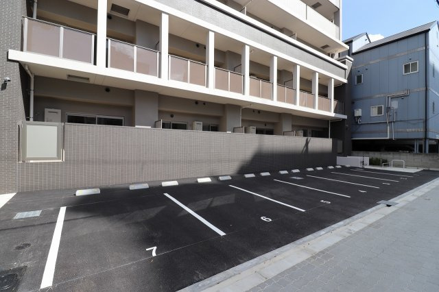 【駐車場】 | バロンドール京橋