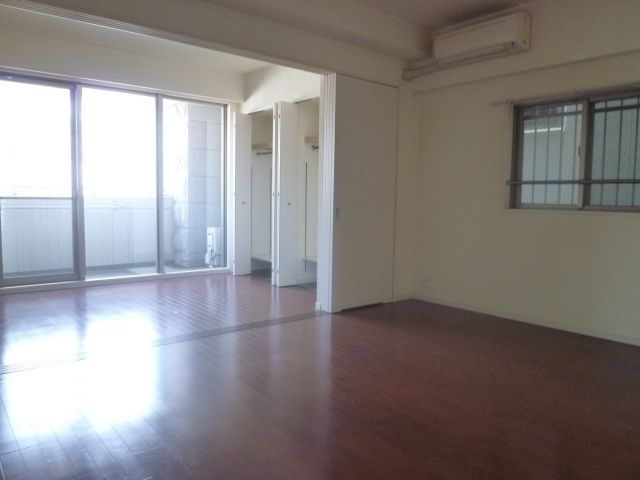 エスレジデンスガクエンザカの居間・リビング