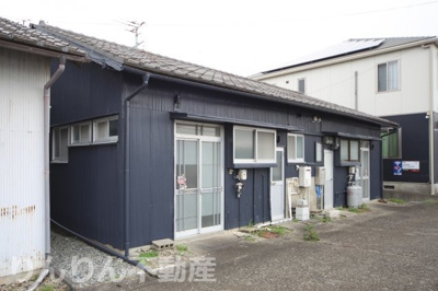 【外観】 | 本谷借家 | 落ち着いた雰囲気の外観です