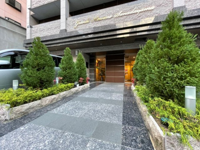 【エントランス】 | グランデカワノ真田山