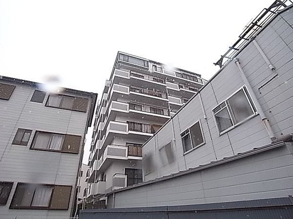 ロイヤル甲南の外観