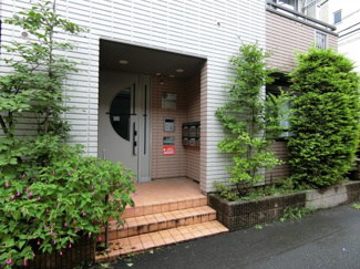 【エントランス】