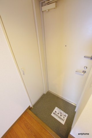 アスタラビスタ新梅田　仲介手数料無料の玄関