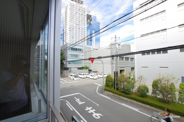 アスタラビスタ新梅田　仲介手数料無料のバルコニー