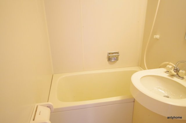 アスタラビスタ新梅田　仲介手数料無料の浴室