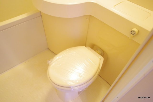 アスタラビスタ新梅田　仲介手数料無料のトイレ