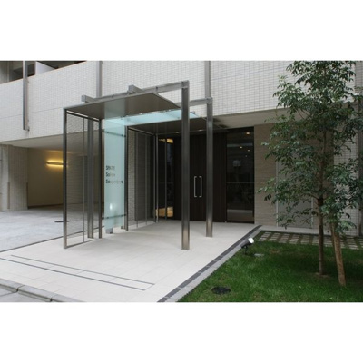 【エントランス】 | スパシエソリデ三軒茶屋