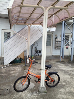 【その他共用部分】 | 屋根付きの駐輪場があるので雨が降っても大切な自転車が濡れません☆駅まで自転車もオススメです♪