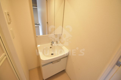 【独立洗面台】 | メインステージ大阪福島 | 使いやすい独立洗面台です