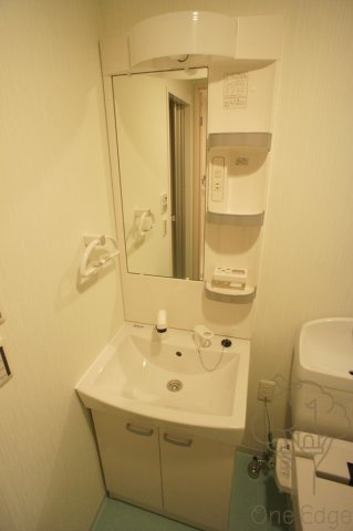 FDS天神橋の独立洗面台
