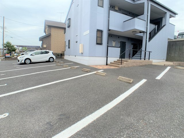 ラフィック・Ｔの駐車場
