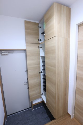パルフラッツ王居殿のエントランス