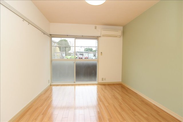 【居間・リビング】 | セシルハイツ | 別部屋の写真になります