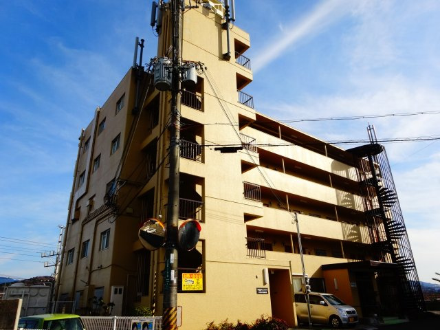 千代田グリーンハイツの外観