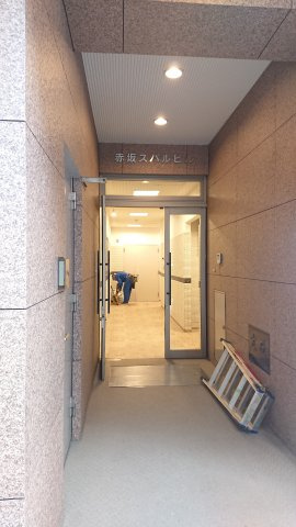 赤坂スバルビルのエントランス
