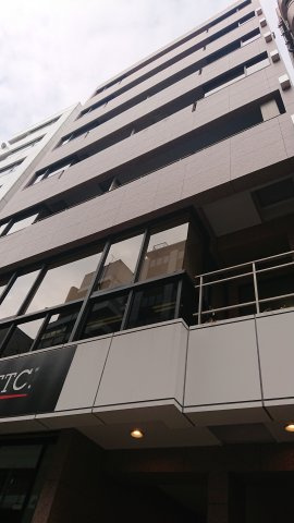 赤坂スバルビルの外観