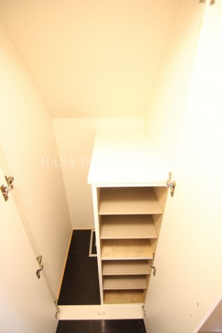 レオネクストやなぎ荘　第二の収納