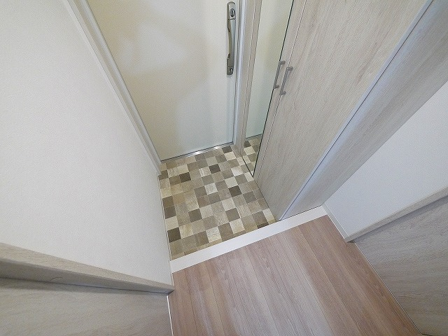 アルヴァローレ北町の玄関|毎日通る場所なので床にもこだわりました