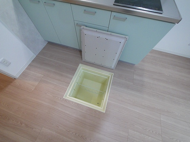 アルヴァローレ北町の収納|1F特権床下収納があります