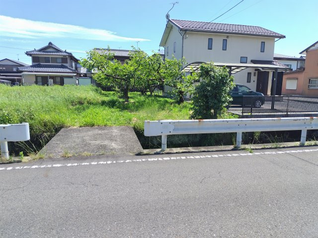 ５７６０４　本巣郡北方町芝原中町土地の外観